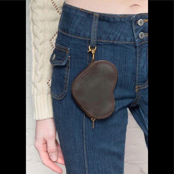 Brandy Melville brown heart coin purse - Picture 2 of 3